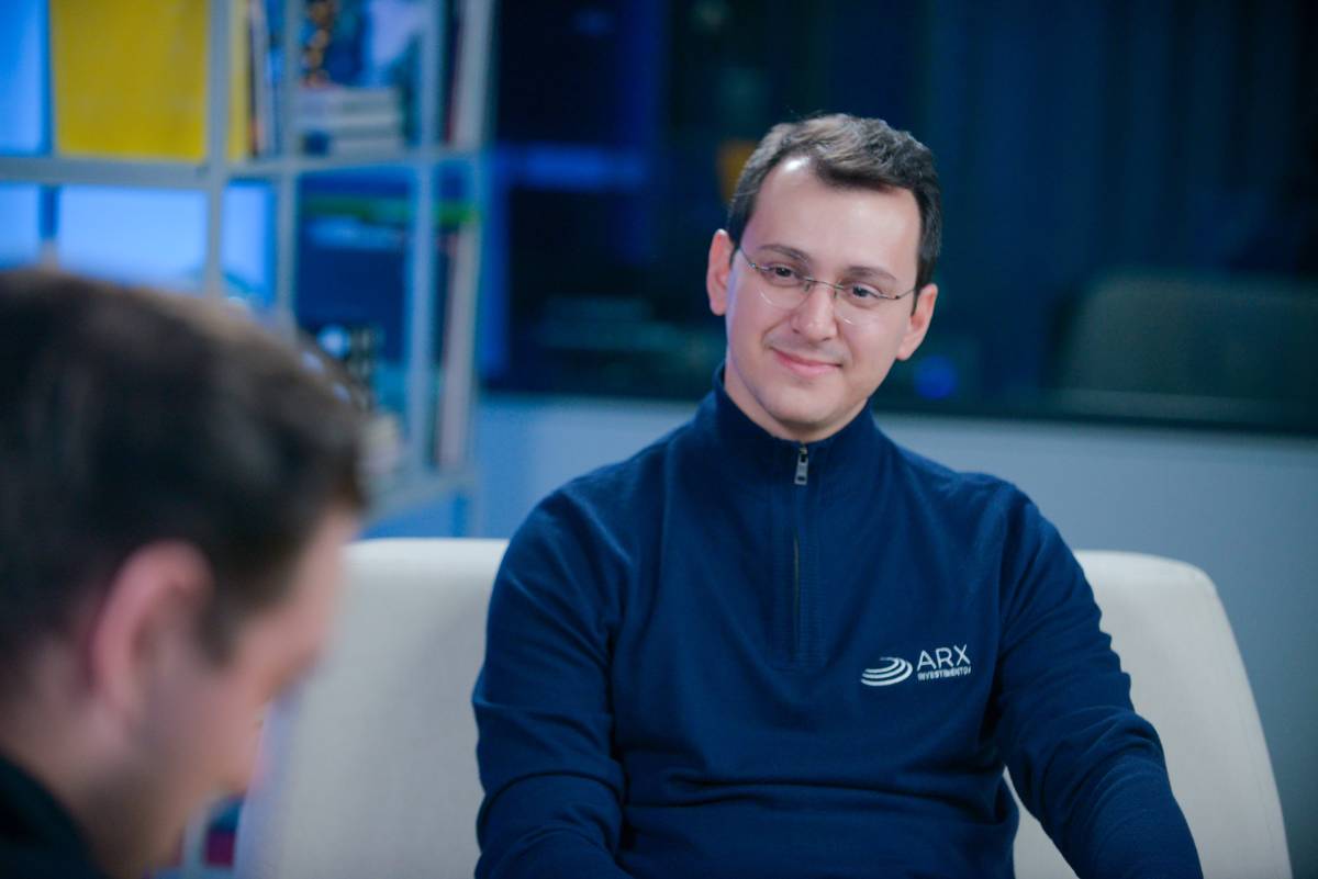 Gabriel Barros, economista-chefe da ARX, participa do Stock Pickers, do Infomoney.