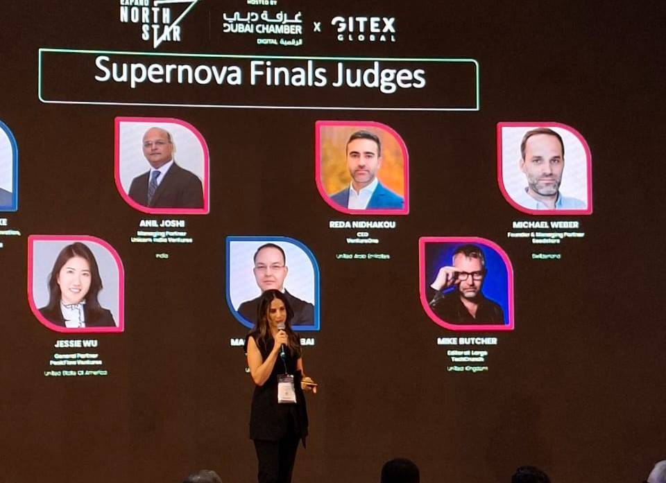 Samar Ghattas, cofundadora da startup brasileira Hubee, durante apresentação no Supernova Challenge 2025 (Foto: Roberto de Lira/InfoMoney)