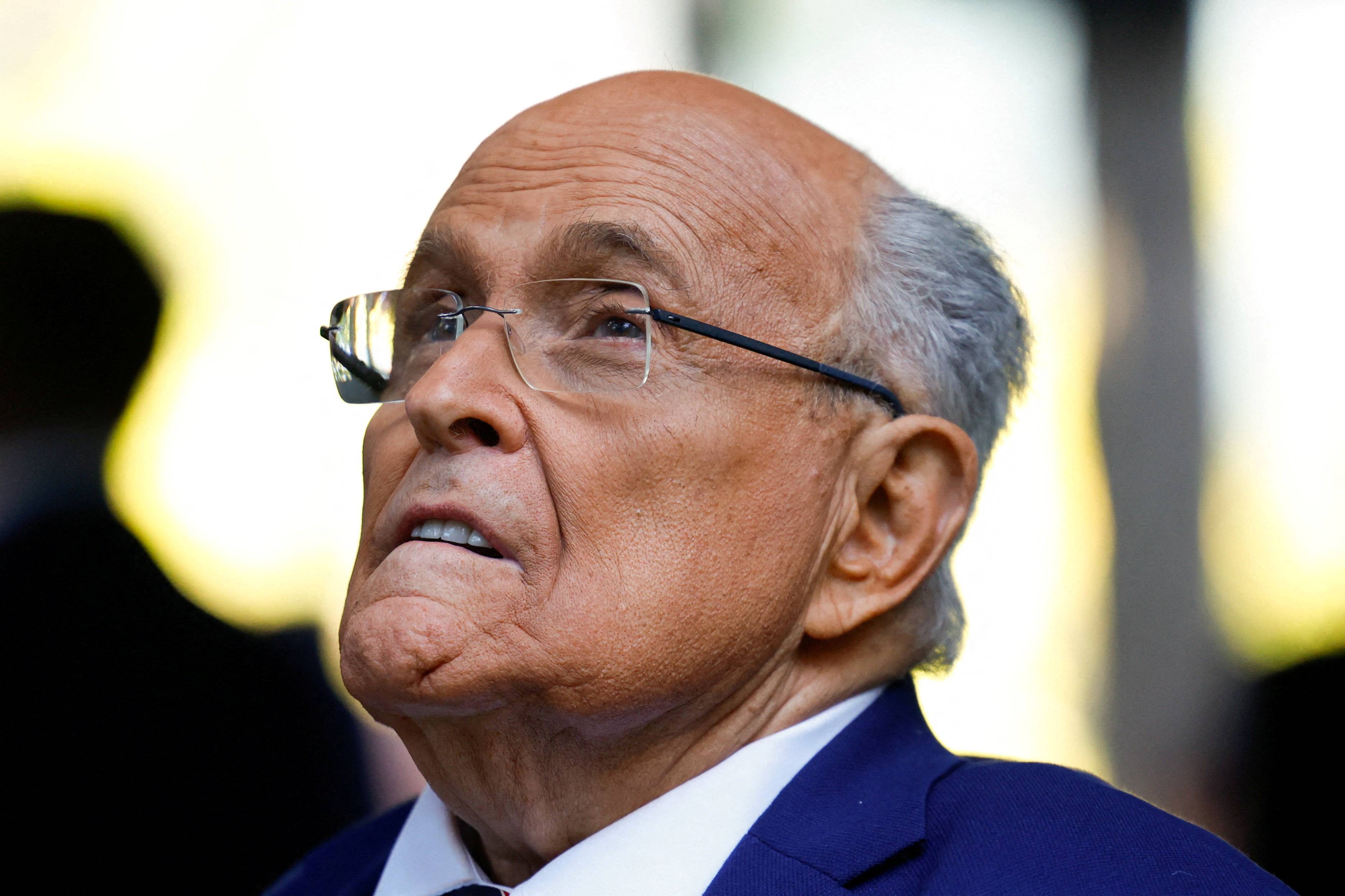 O ex-prefeito da cidade de Nova York, Rudy Giuliani, chega para uma cerimônia em memória do 24º aniversário dos ataques de 11 de setembro de 2001 ao World Trade Center, no Memorial e Museu do 11 de setembro, no bairro de Manhattan, na cidade de Nova York, EUA, 11 de setembro de 2025. REUTERS/Kylie Cooper/FOTO DE ARQUIVO