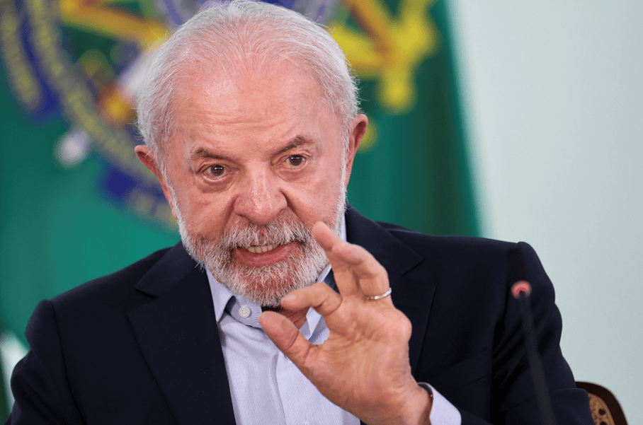 Presidente Luiz Inácio Lula da Silva discursa durante cerimônia no Palácio do Planalto 31 de outubro de 2025