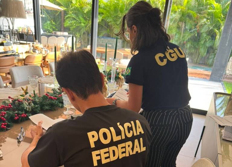 Polícia Federal e Controladoria-Geral da União cumprem mandados na operação Fake Road. Foto:  Polícia Federal