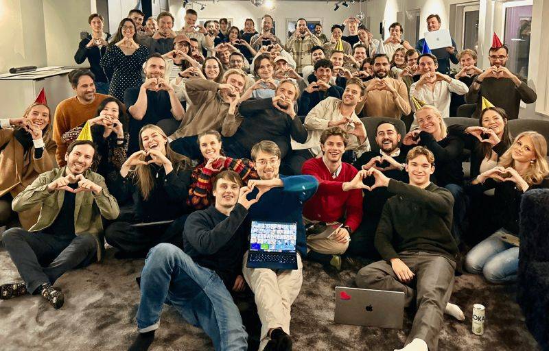 Equipe da Lovable (Foto: Reprodução / LinkedIn)
