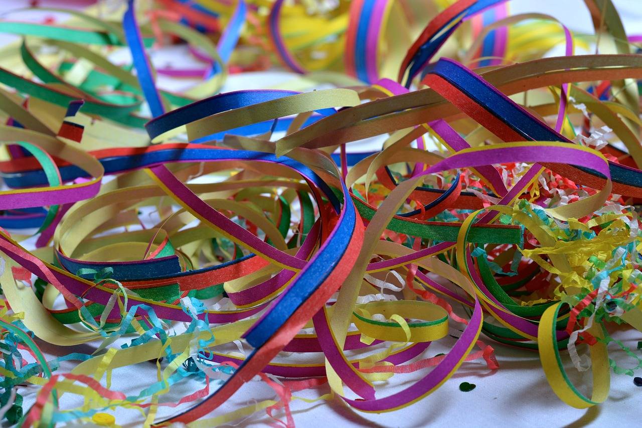 Fitas coloridas de carnaval