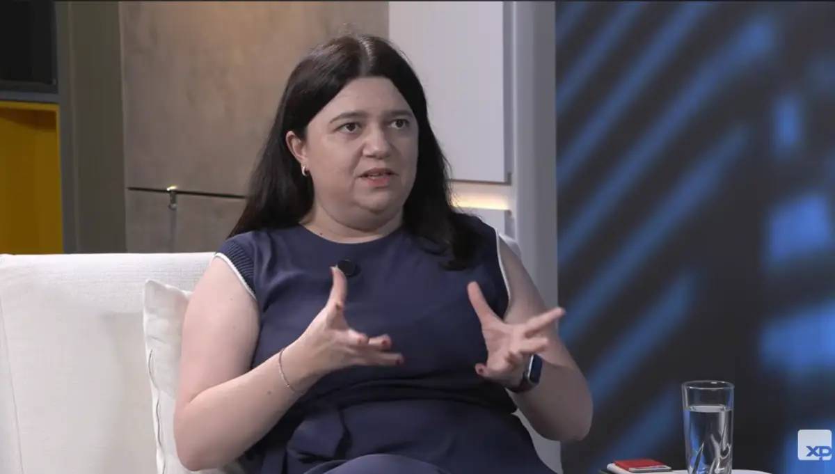 Fayga Delbem, head de crédito na Itaú Asset, participa do Expert Talks.