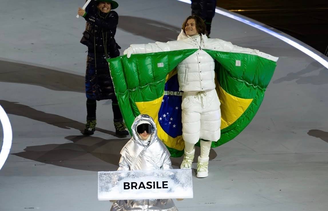 Lucas Pinheiro na abertura dos Jogos de Inverno 2026