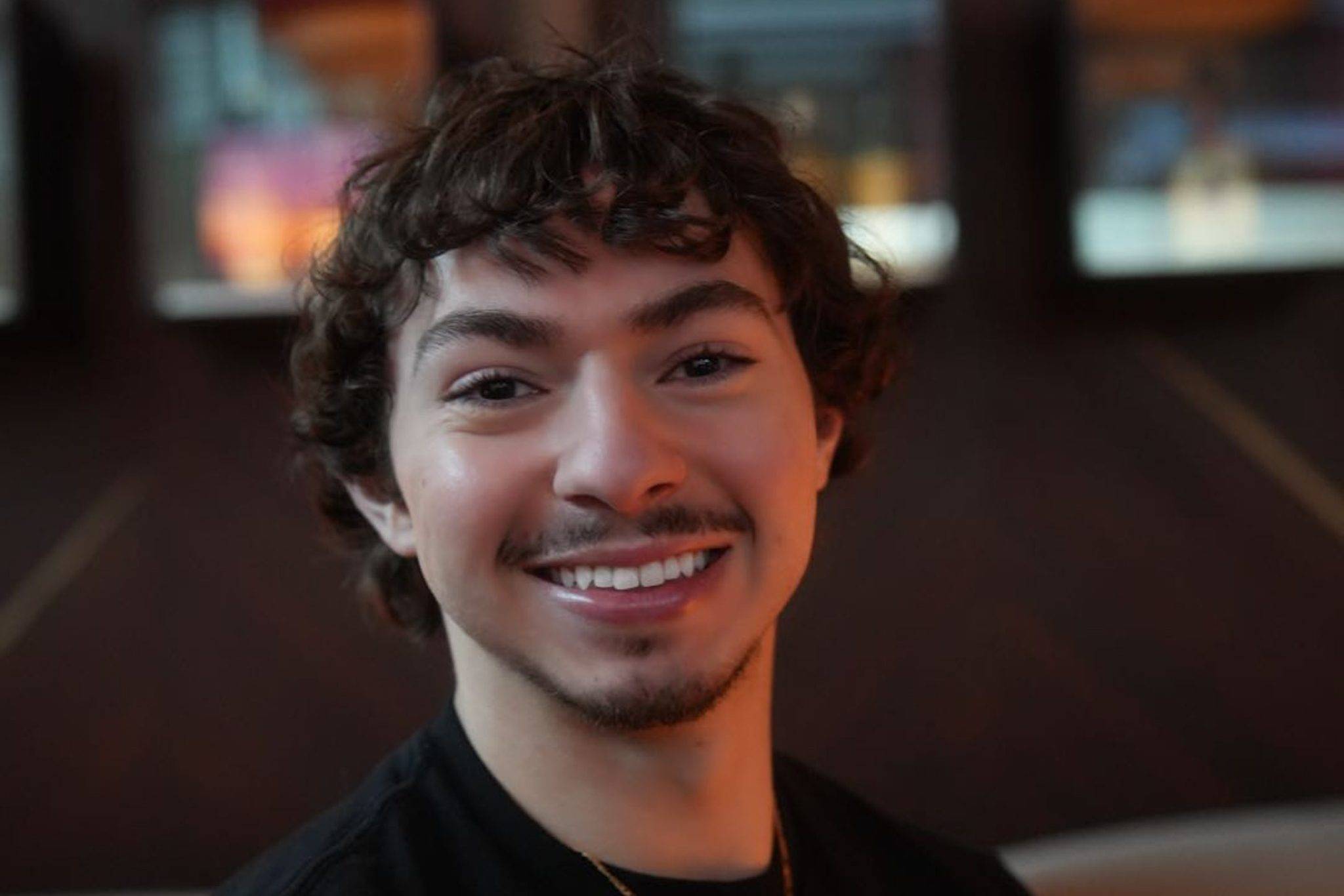Logan Walter, que virou milionário com venda de produtos no TikTok (Foto: Divulgação/Logan Walter/Fortune)
