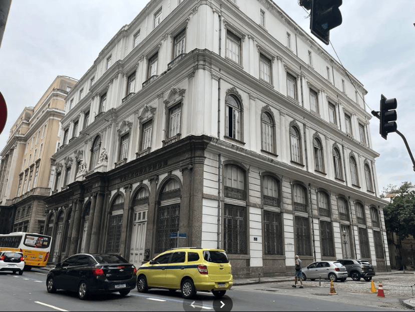 Prédio dos Correios  na Rua Primeiro de Março (Foto: Reprodução / Google Maps)