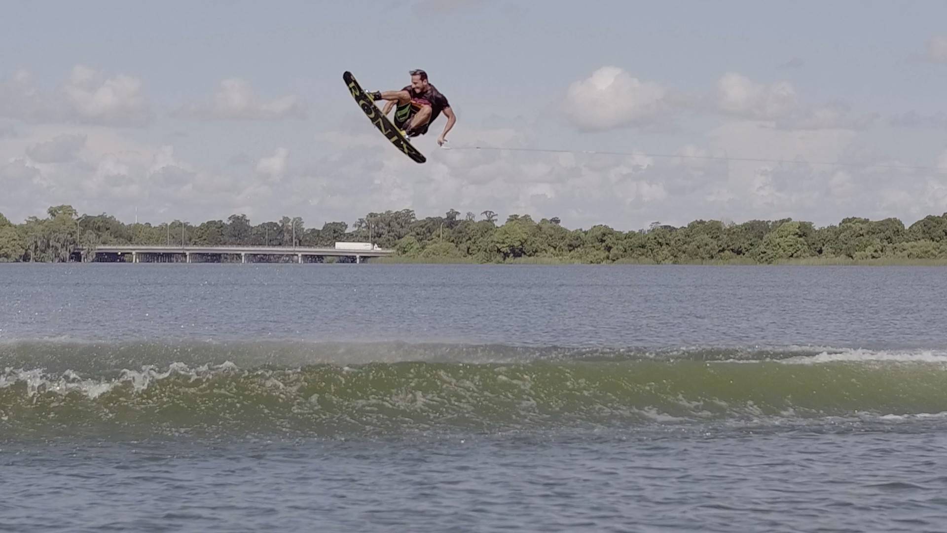Luciano Rondi, o Deco, começou a praticar wakeboard aos 12 anos; aos 15, conquistou seu primeiro título brasileiro profissional (Foto: Luciano Rondi/Arquivo pessoal)